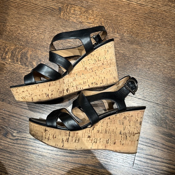 Ferragamo wedge black 8.5 - Picture 2 of 6